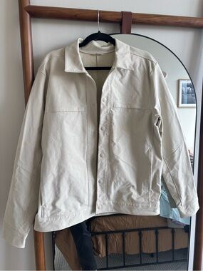 Men’s lululemon cream jacket
